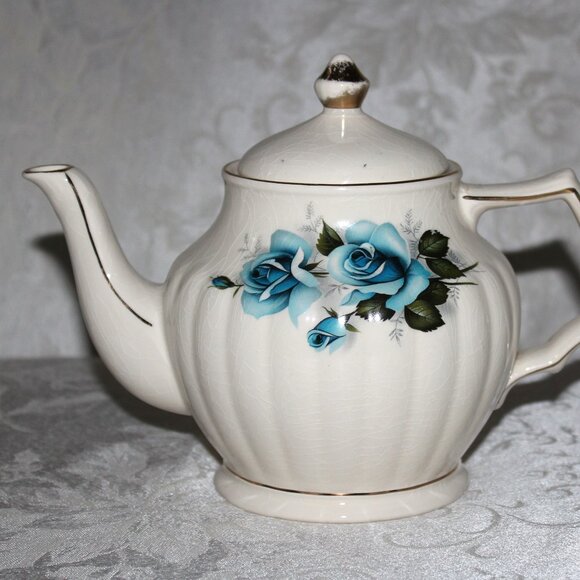 Sadler Blue Rose Teapot | Arthur Wood Blue Rose Sugar Bowl & Creamer Set - Picture 2 of 15